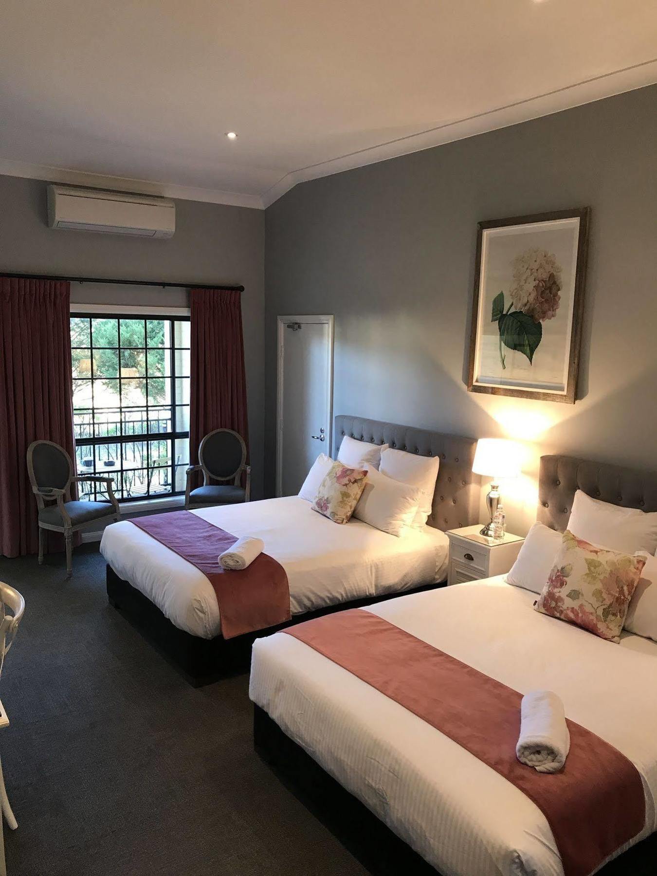 Camden Valley Inn Εξωτερικό φωτογραφία
